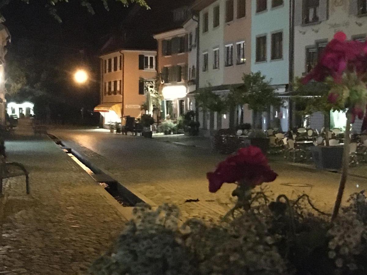 Gasthaus Zum Hirschen Staufen im Breisgau Buitenkant foto
