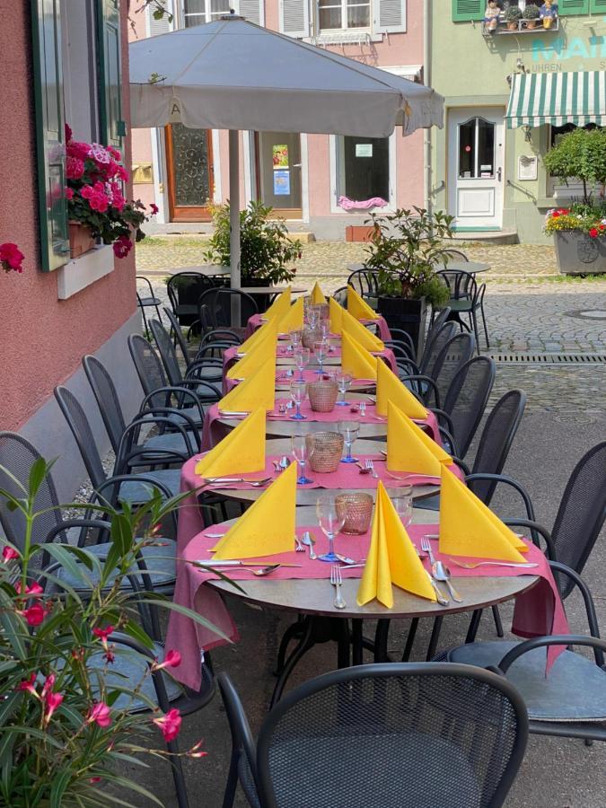 Gasthaus Zum Hirschen Staufen im Breisgau Buitenkant foto