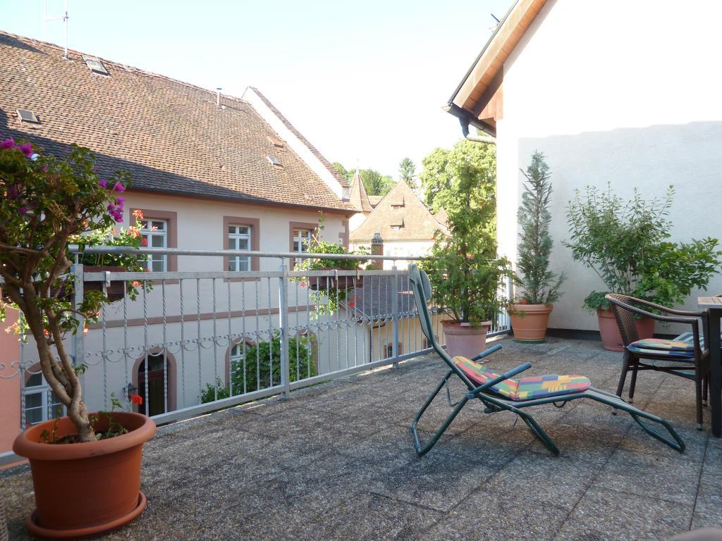 Gasthaus Zum Hirschen Staufen im Breisgau Buitenkant foto